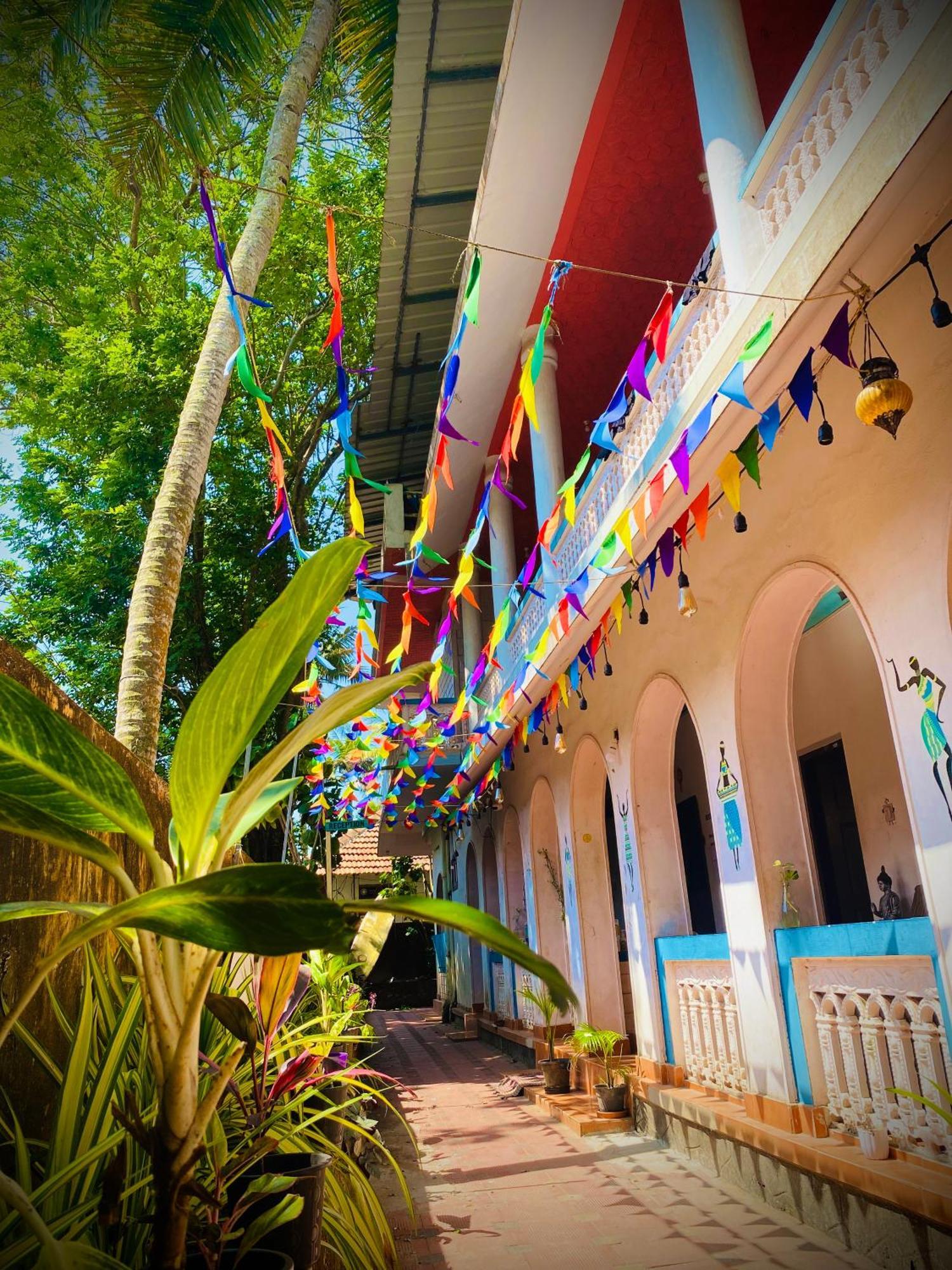 Paradise Inn Beach Resort Варкала Экстерьер фото